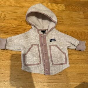 Baby pink Patagonia fleece